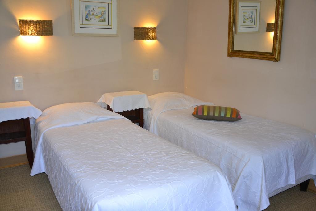 Hotellerie de l'Esplanade Rians  Habitación foto